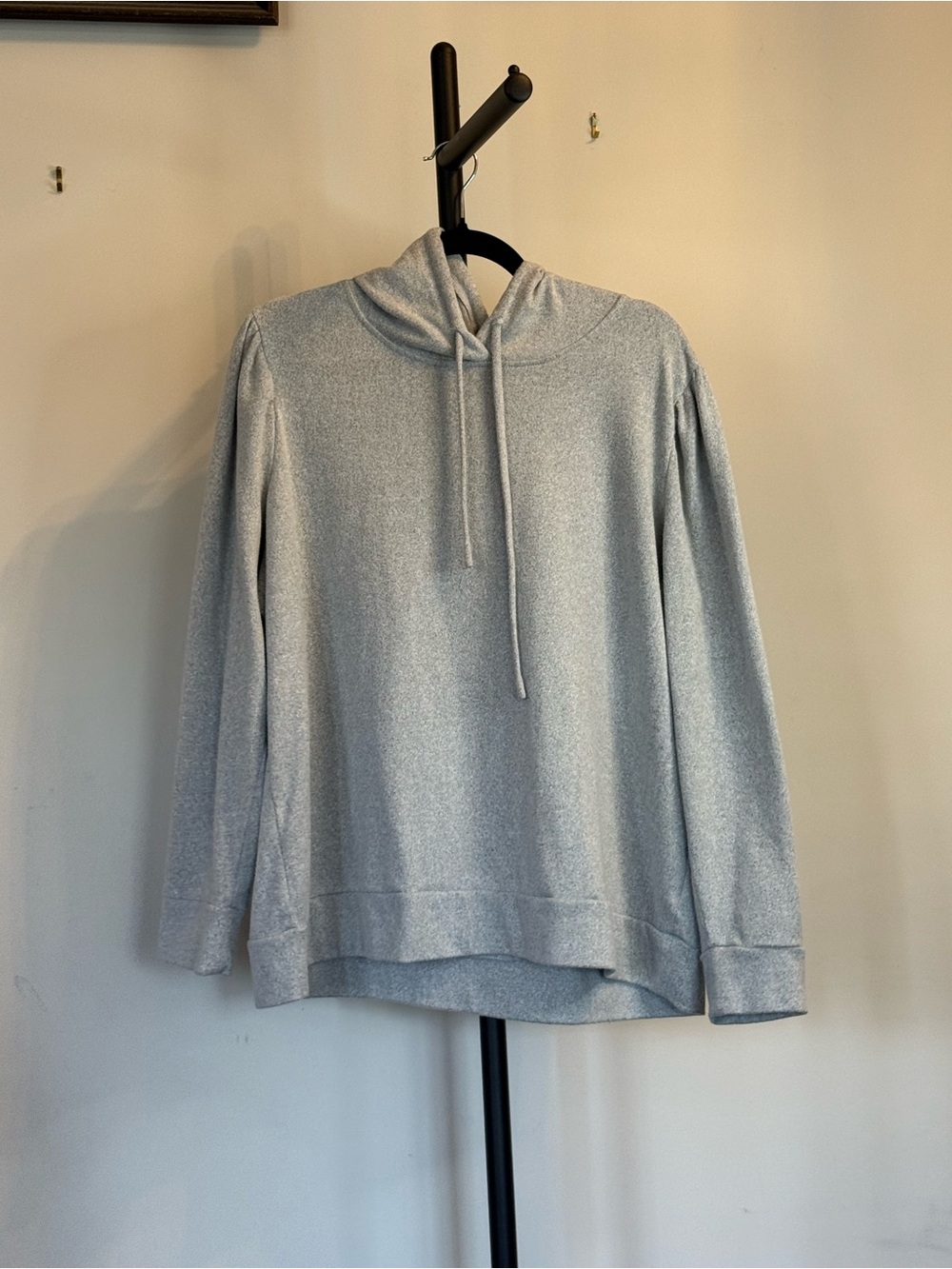 3/$10 croft & barrow Light Silver Hooded Pullover